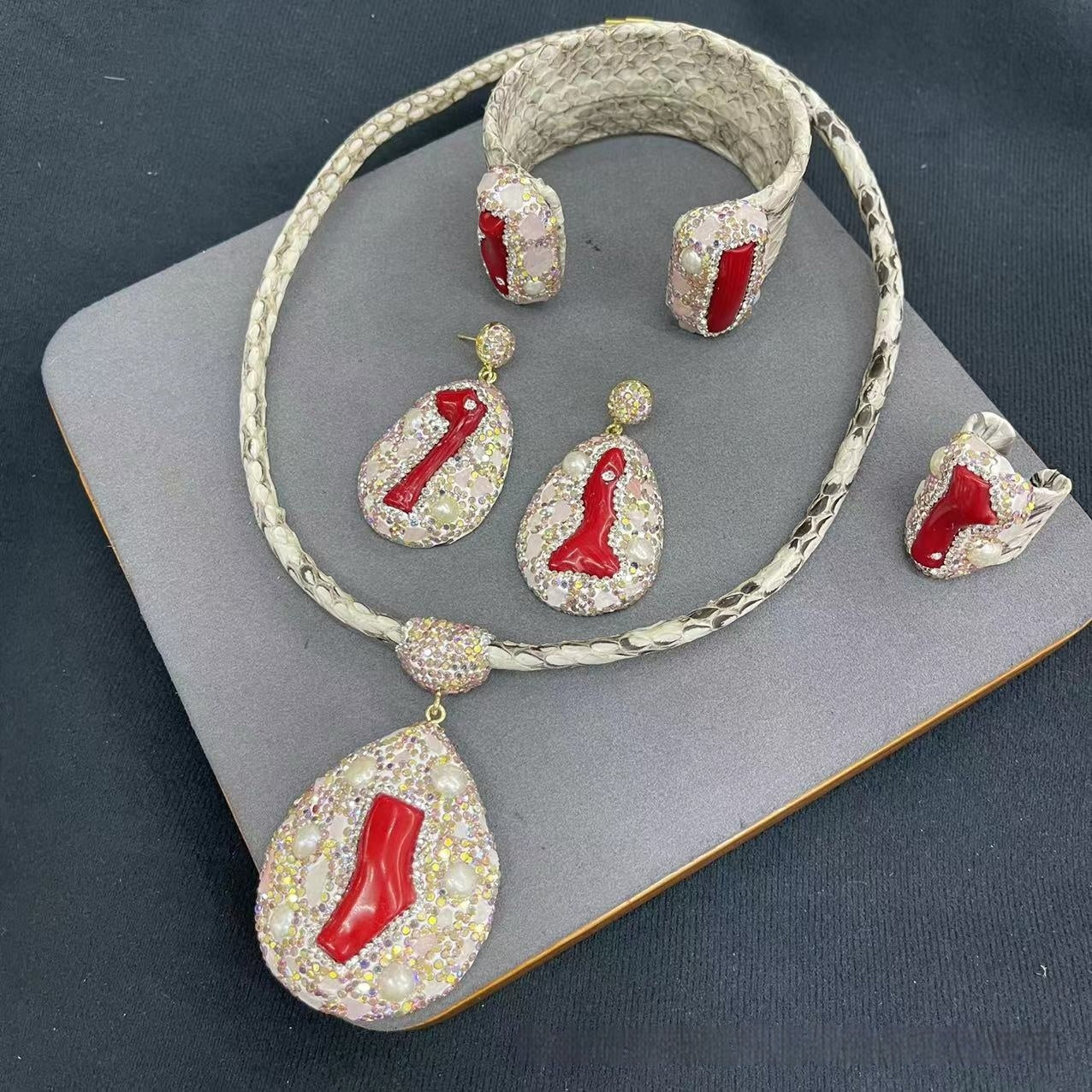 Four-piece Jewelry Set