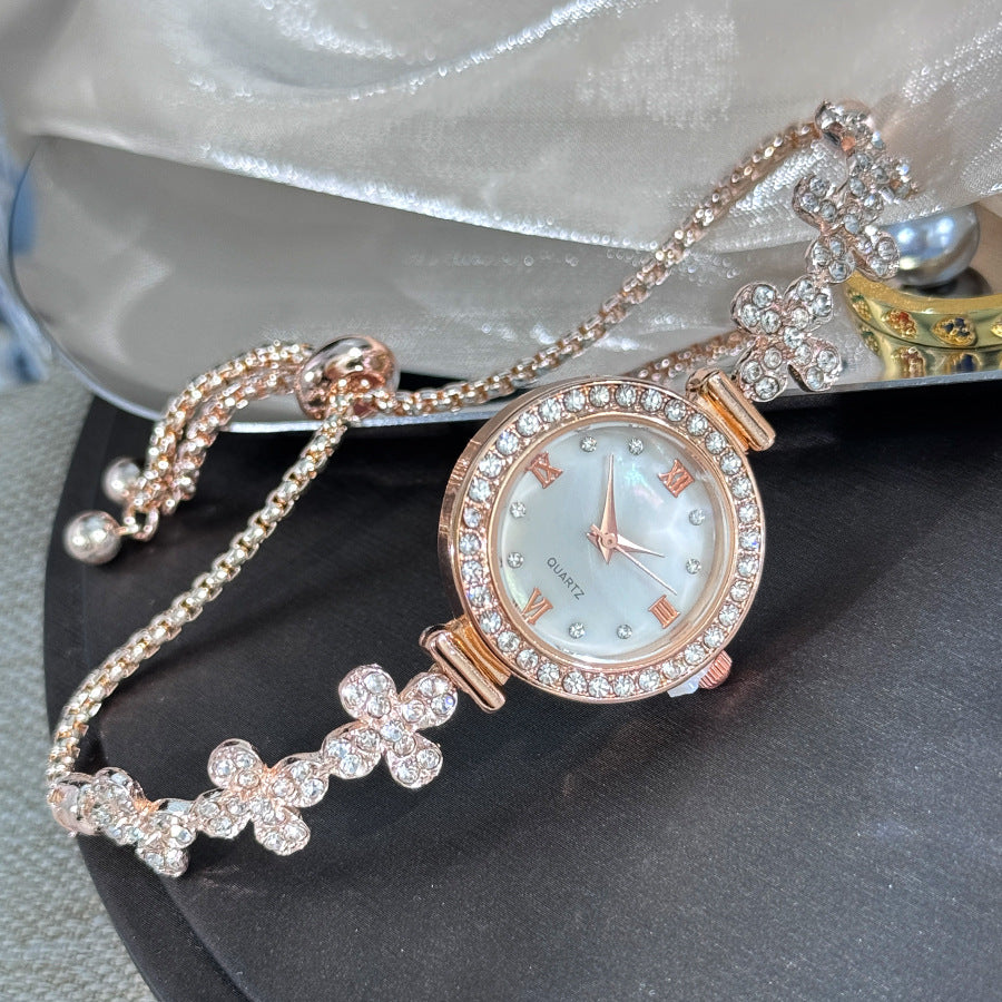 Flower-shaped Diamond-embedded