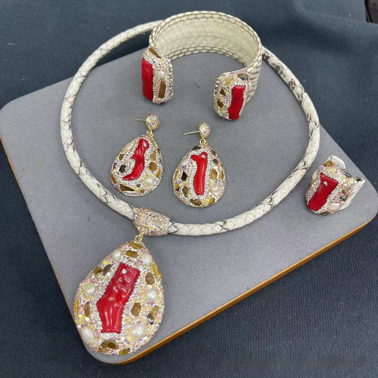 Four-piece Jewelry Set